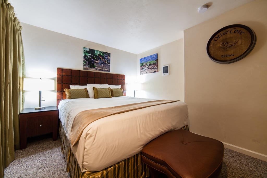 The Vendange Carmel Inn & Suites ห้อง รูปภาพ