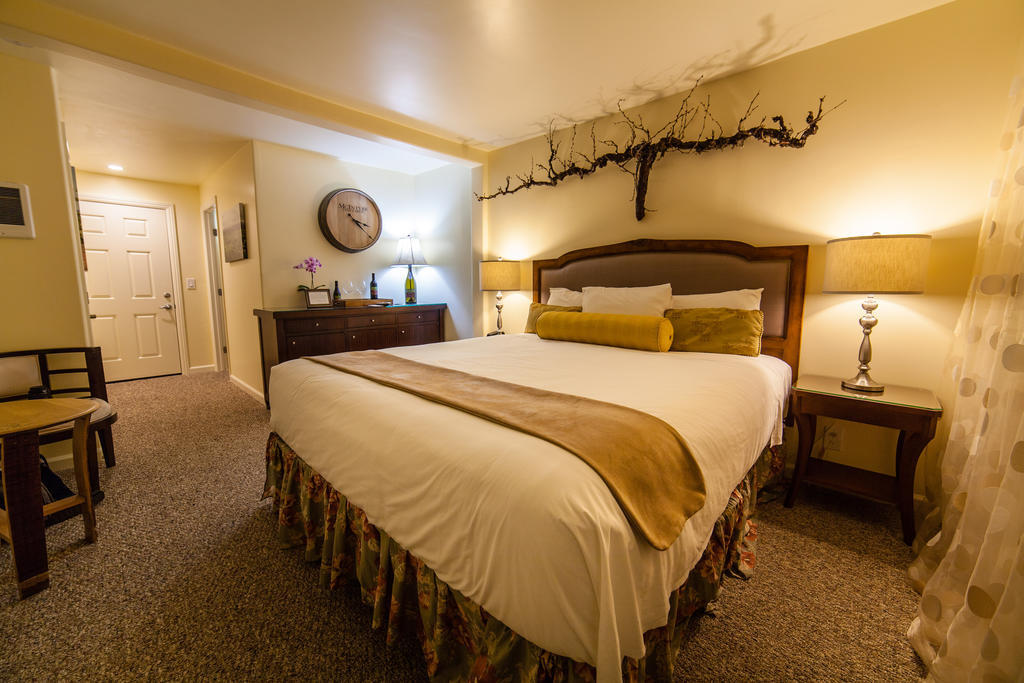The Vendange Carmel Inn & Suites ห้อง รูปภาพ